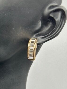 Vintage Christian Dior Baguette Diamond Shiny Gold Huggies Earrings Jewelry CD